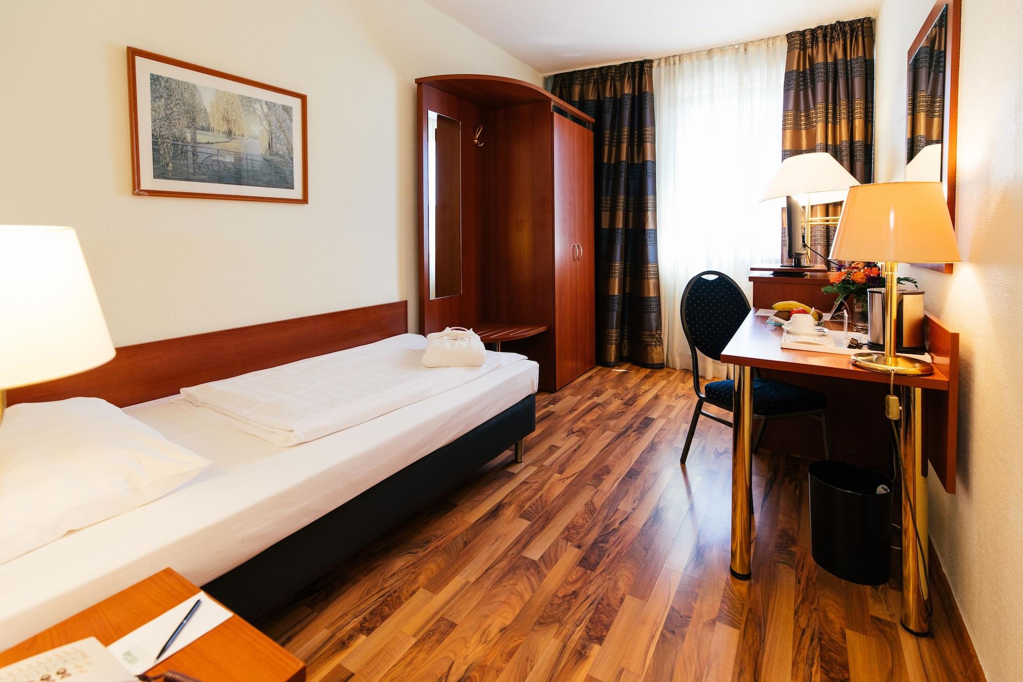 Hotel Excelsior - Central Station Φραγκφούρτη Εξωτερικό φωτογραφία