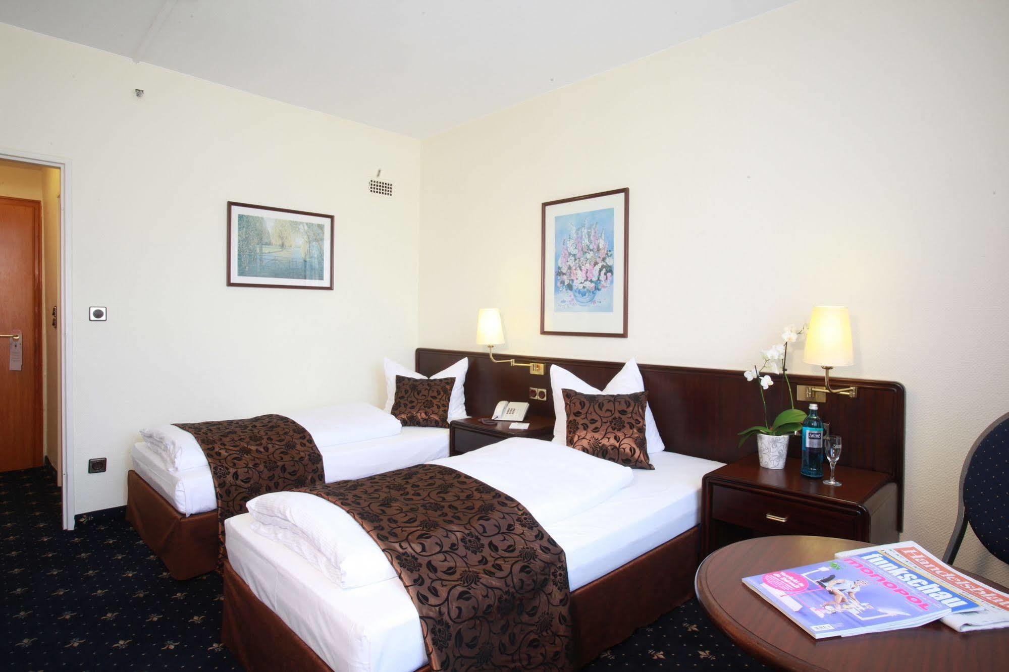 Hotel Excelsior - Central Station Φραγκφούρτη Εξωτερικό φωτογραφία