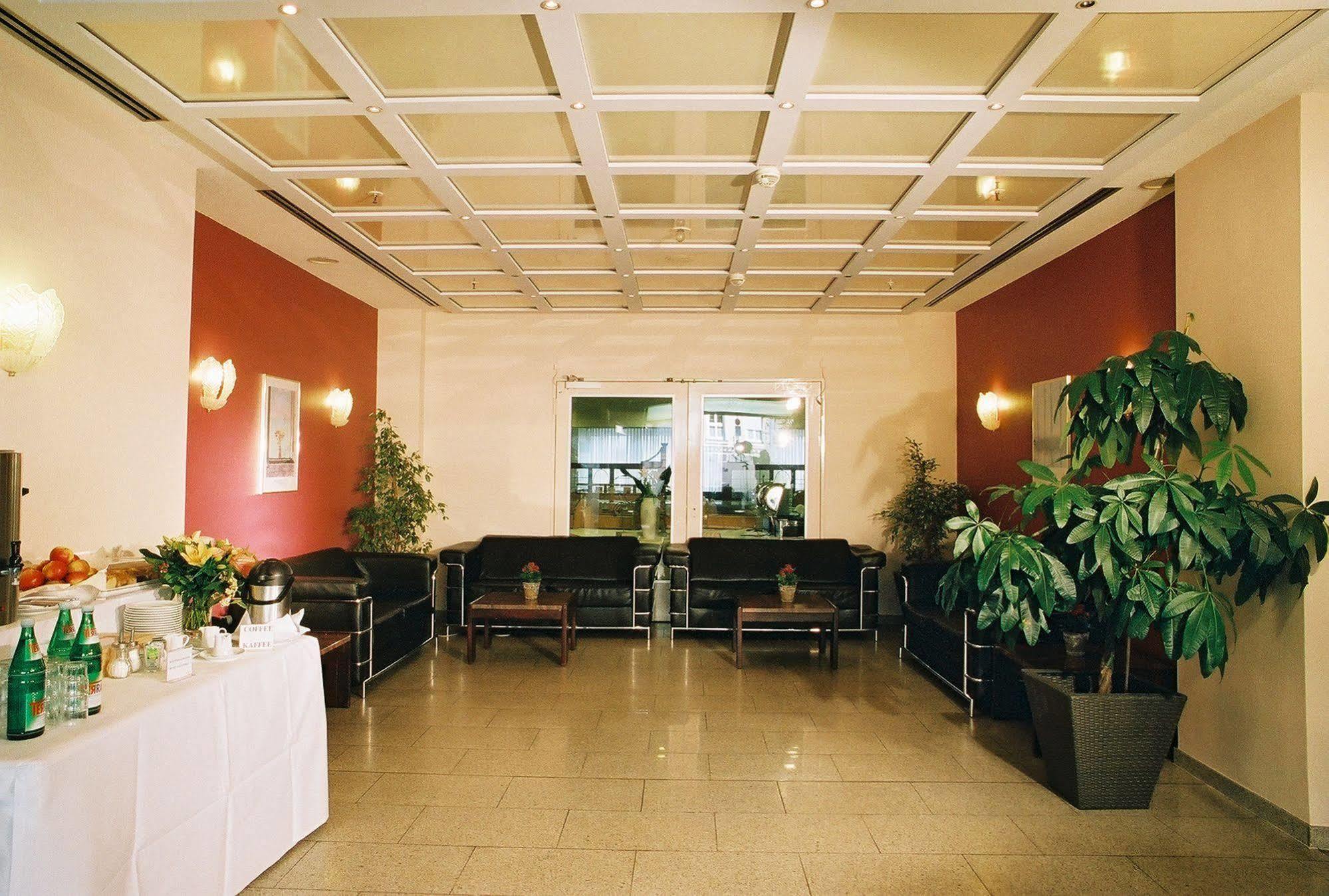 Hotel Excelsior - Central Station Φραγκφούρτη Εξωτερικό φωτογραφία