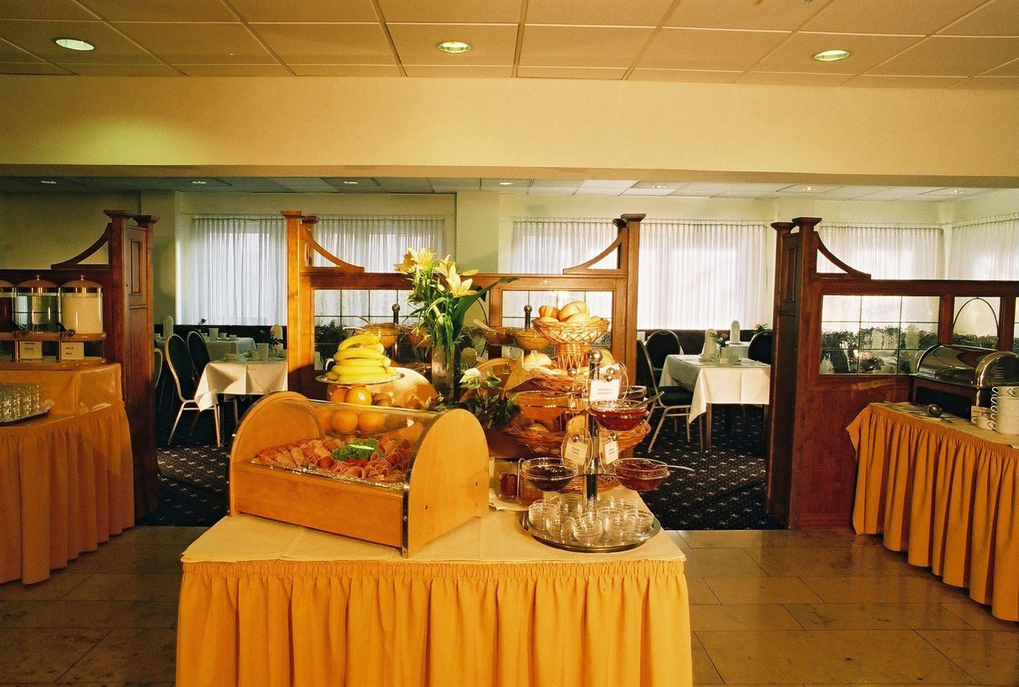 Hotel Excelsior - Central Station Φραγκφούρτη Εστιατόριο φωτογραφία