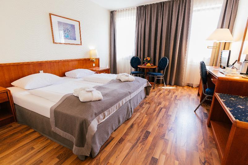 Hotel Excelsior - Central Station Φραγκφούρτη Εξωτερικό φωτογραφία